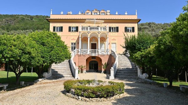 appartamento in vendita a Finale Ligure