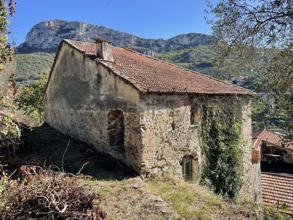 appartamento in vendita a Finale Ligure