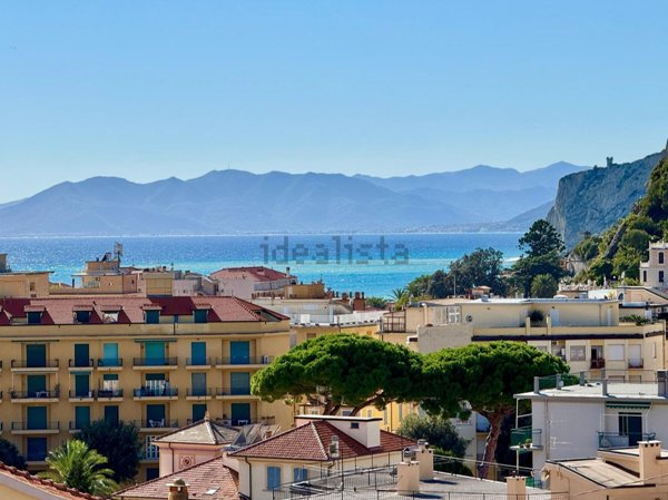 appartamento in vendita a Finale Ligure