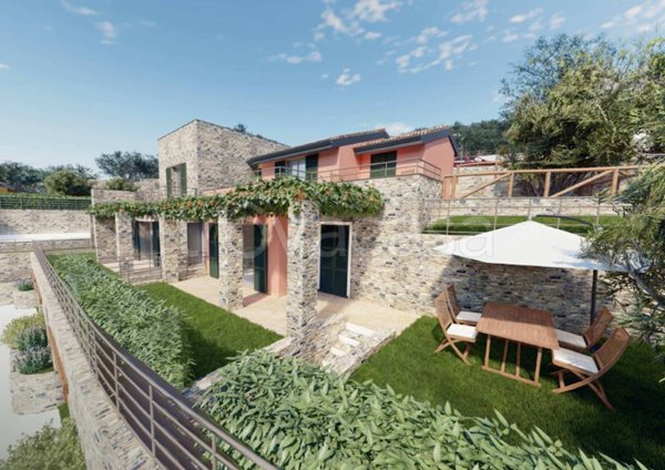 casa indipendente in vendita a Finale Ligure in zona Gorra