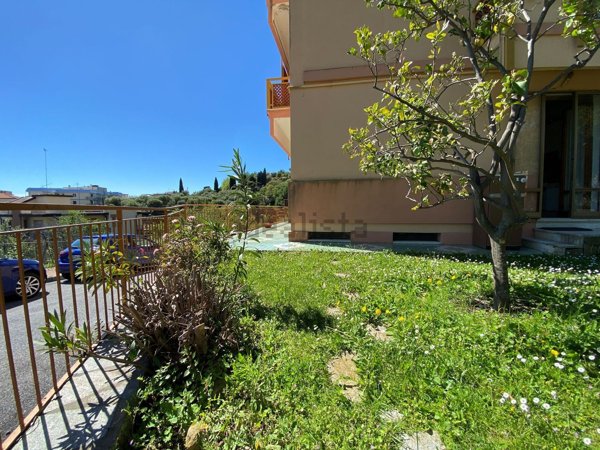 appartamento in vendita a Finale Ligure