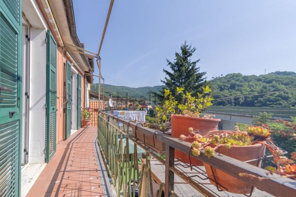 intera palazzina in vendita a Finale Ligure