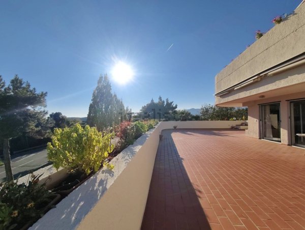 appartamento in vendita a Finale Ligure