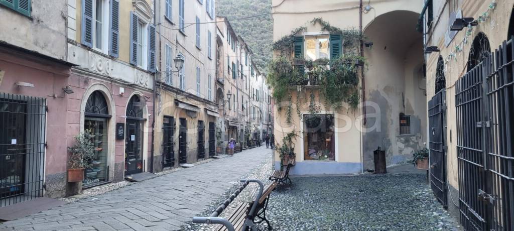 appartamento in vendita a Finale Ligure