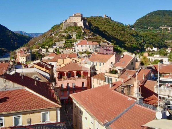 appartamento in vendita a Finale Ligure