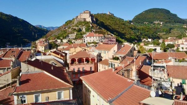 appartamento in vendita a Finale Ligure