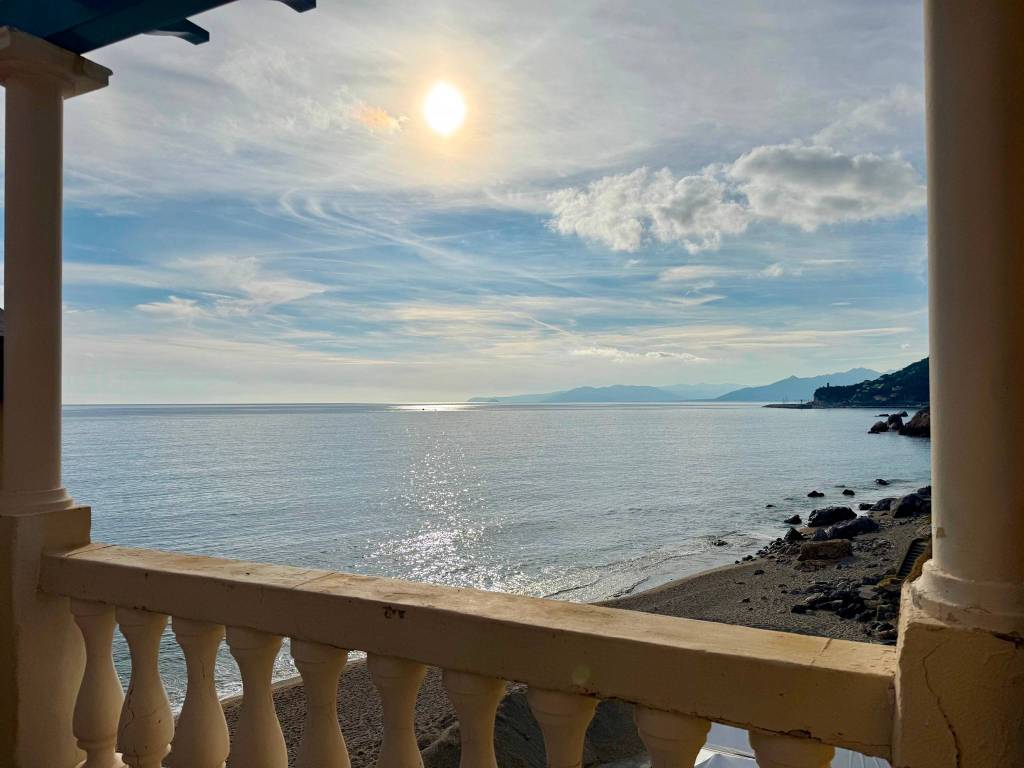 casa indipendente in vendita a Finale Ligure in zona Varigotti