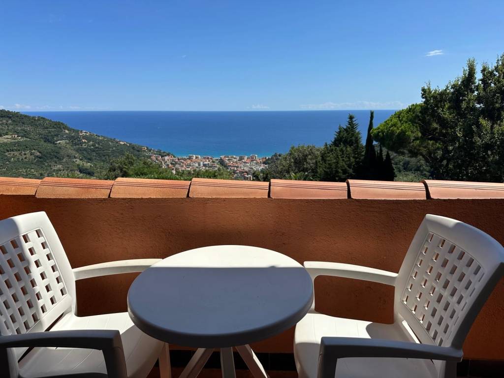 appartamento in vendita a Finale Ligure