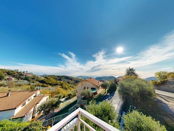 appartamento in vendita a Finale Ligure in zona Gorra