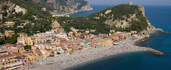 appartamento in vendita a Finale Ligure in zona Varigotti