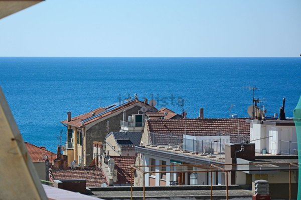 appartamento in vendita a Finale Ligure