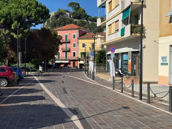 appartamento in vendita a Finale Ligure