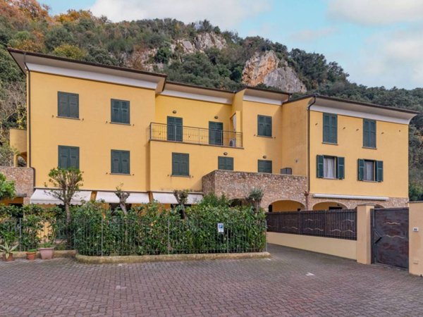 appartamento in vendita a Finale Ligure