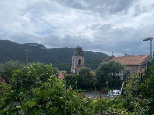 appartamento in vendita a Finale Ligure