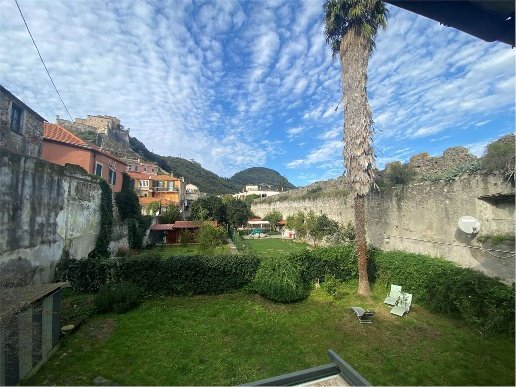 appartamento in vendita a Finale Ligure