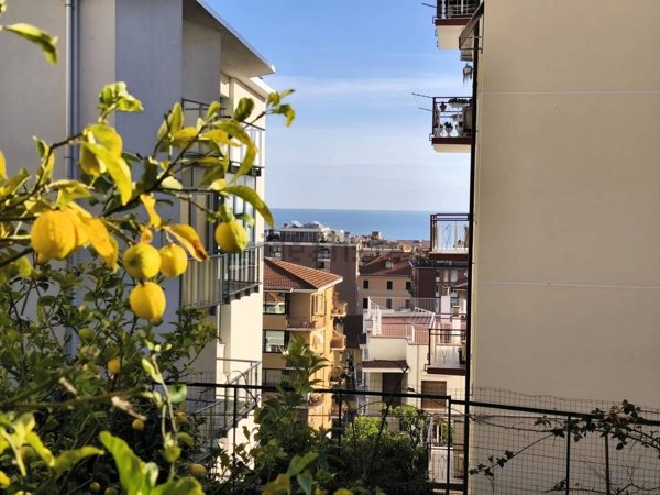 appartamento in vendita a Finale Ligure