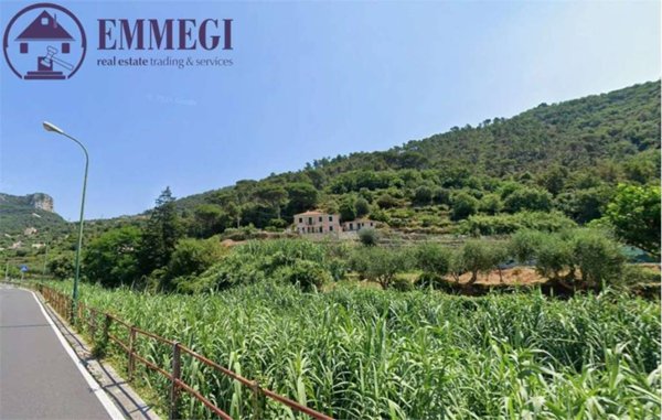 appartamento in vendita a Finale Ligure