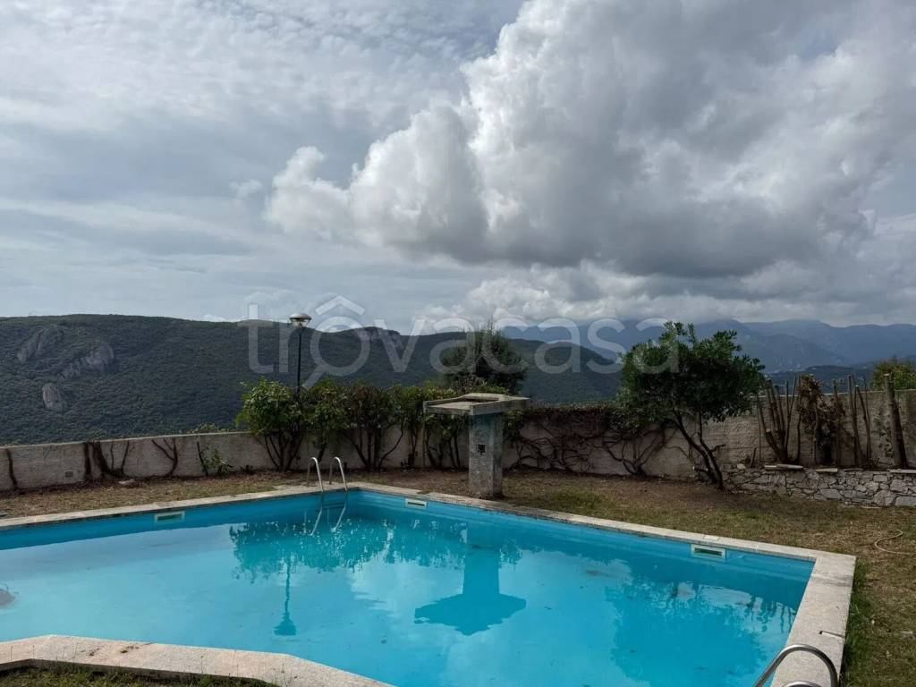 casa indipendente in vendita a Finale Ligure