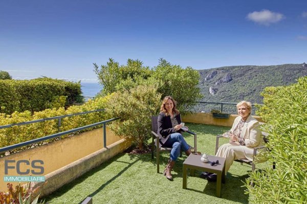 casa indipendente in vendita a Finale Ligure