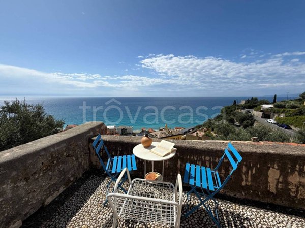 casa indipendente in vendita a Finale Ligure in zona Varigotti