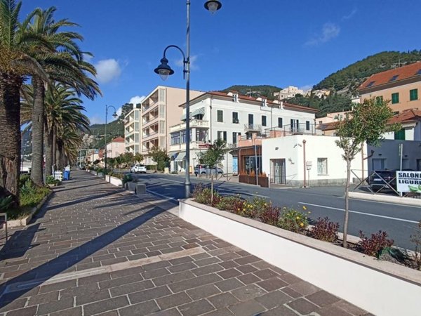 appartamento in vendita a Finale Ligure in zona Varigotti