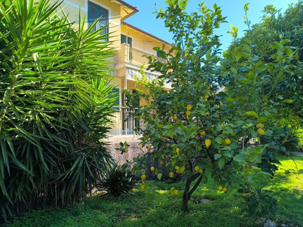 appartamento in vendita a Finale Ligure