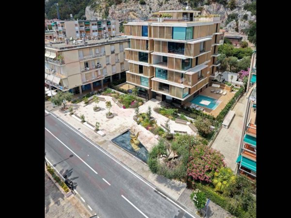 appartamento in vendita a Finale Ligure in zona Varigotti