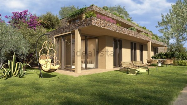 casa indipendente in vendita a Finale Ligure