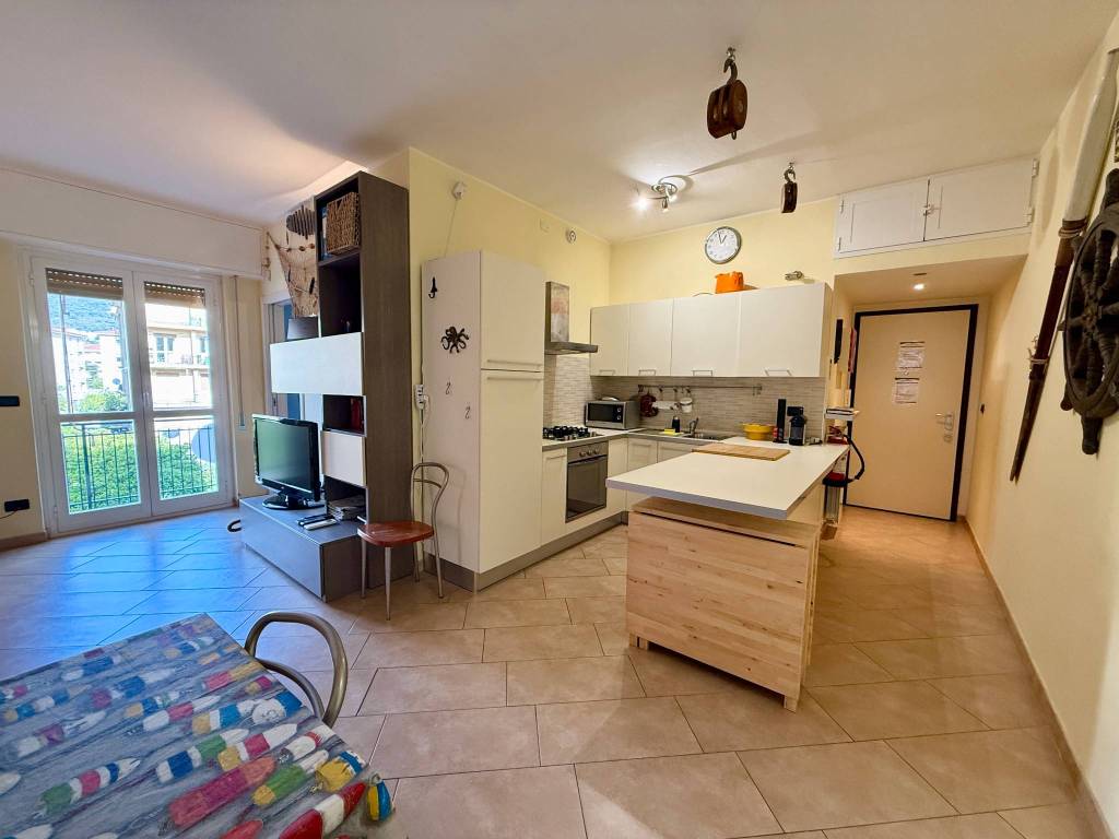 appartamento in vendita a Finale Ligure