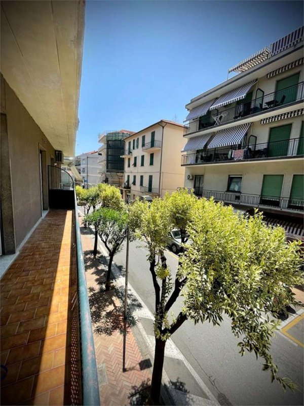 appartamento in vendita a Finale Ligure
