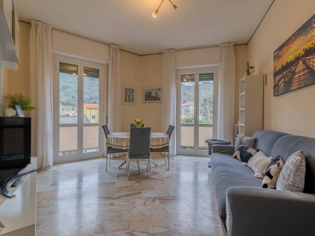 appartamento in vendita a Finale Ligure