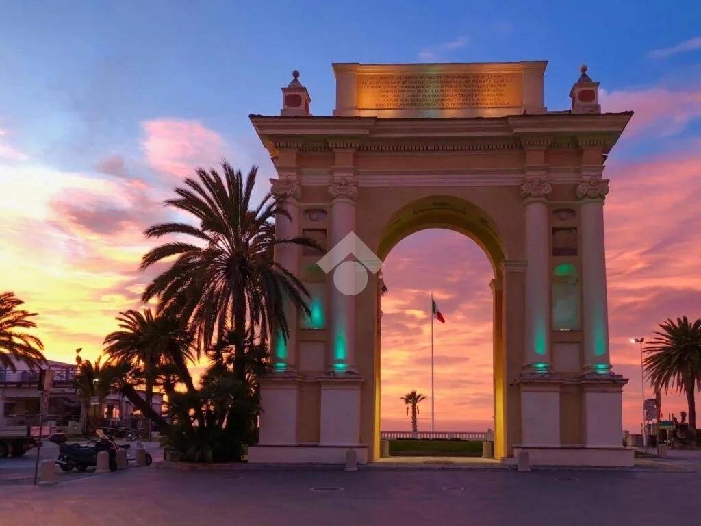 negozio in vendita a Finale Ligure