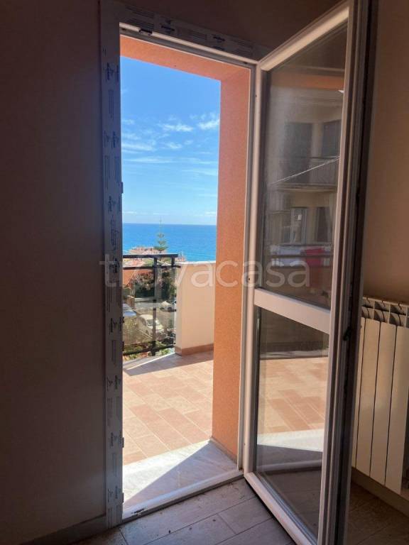appartamento in vendita a Finale Ligure