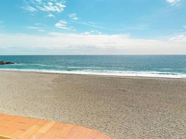 casa indipendente in vendita a Finale Ligure in zona Varigotti