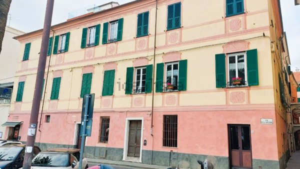 appartamento in vendita a Finale Ligure