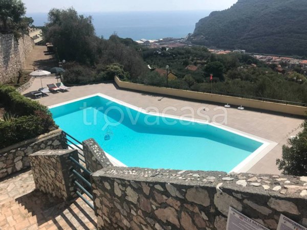 casa indipendente in vendita a Finale Ligure