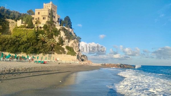 appartamento in vendita a Finale Ligure