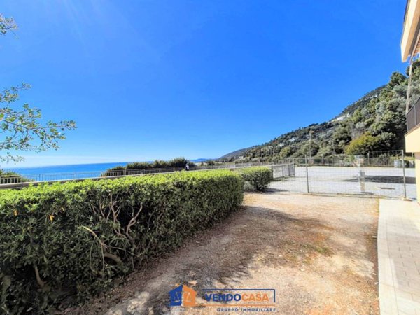 appartamento in vendita a Finale Ligure in zona Varigotti