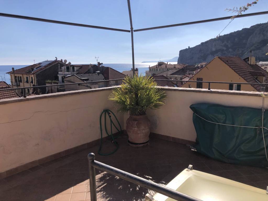 appartamento in vendita a Finale Ligure