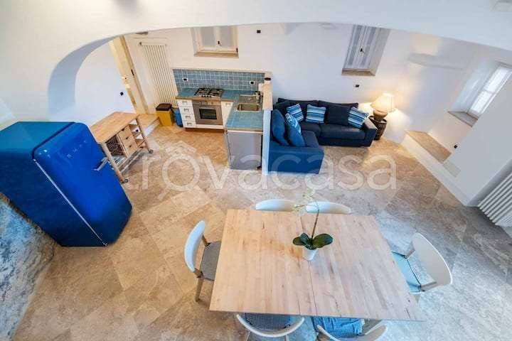 appartamento in vendita a Finale Ligure in zona Varigotti