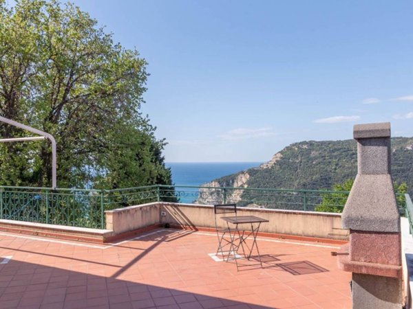 appartamento in vendita a Finale Ligure