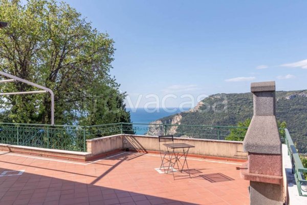 appartamento in vendita a Finale Ligure