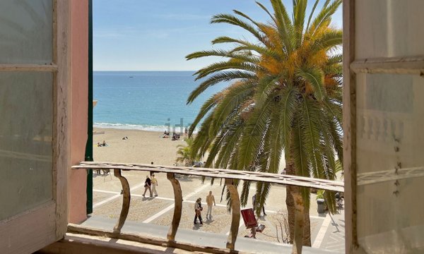 appartamento in vendita a Finale Ligure