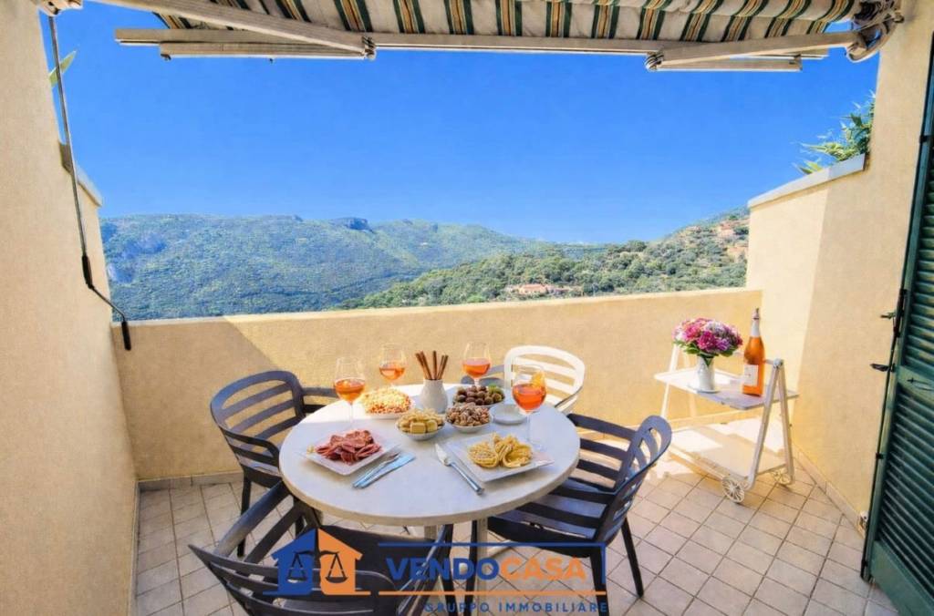 appartamento in vendita a Finale Ligure