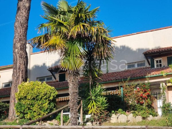 casa indipendente in vendita a Finale Ligure