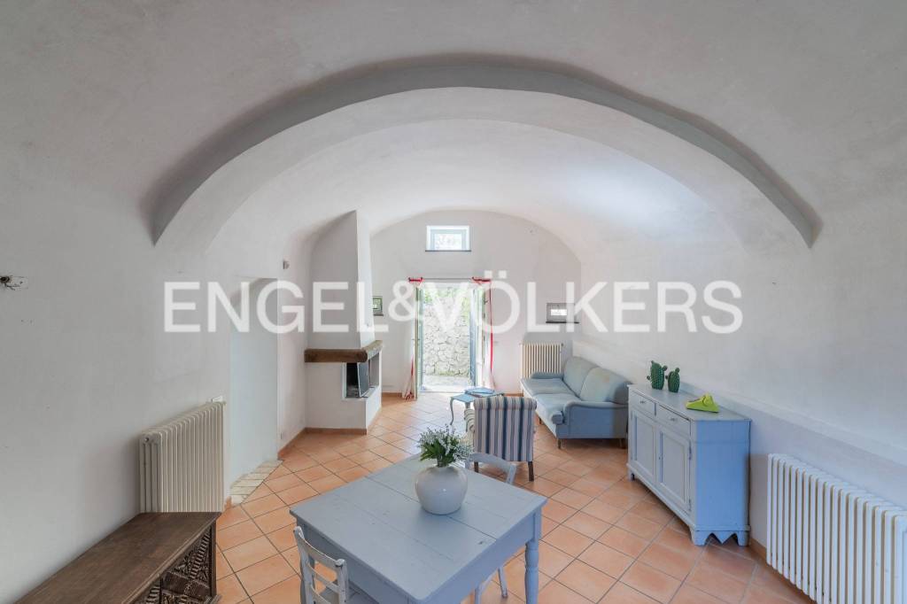 casa indipendente in vendita a Finale Ligure in zona Varigotti