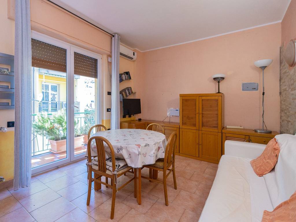 appartamento in vendita a Finale Ligure