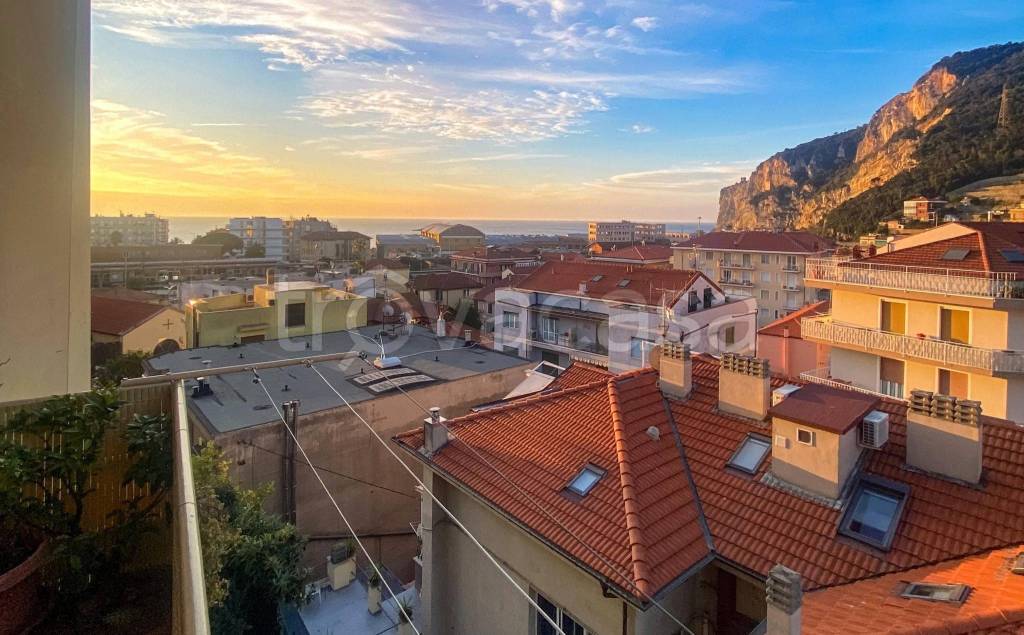 appartamento in vendita a Finale Ligure