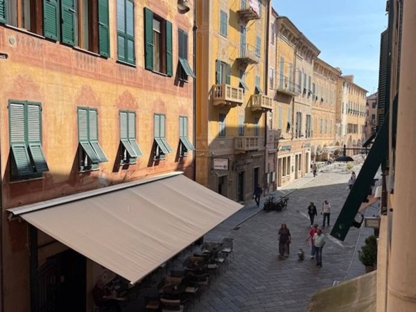 appartamento in vendita a Finale Ligure