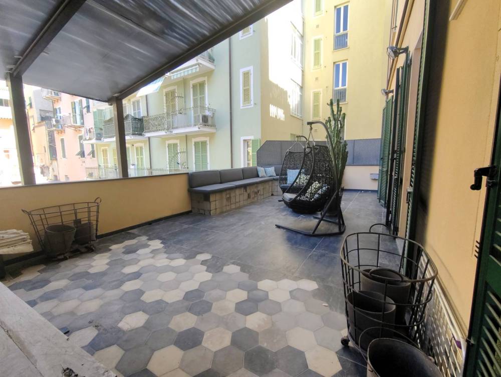 appartamento in vendita a Finale Ligure
